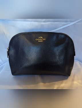 COACH Navy Leather Toiletry Pouch EUC